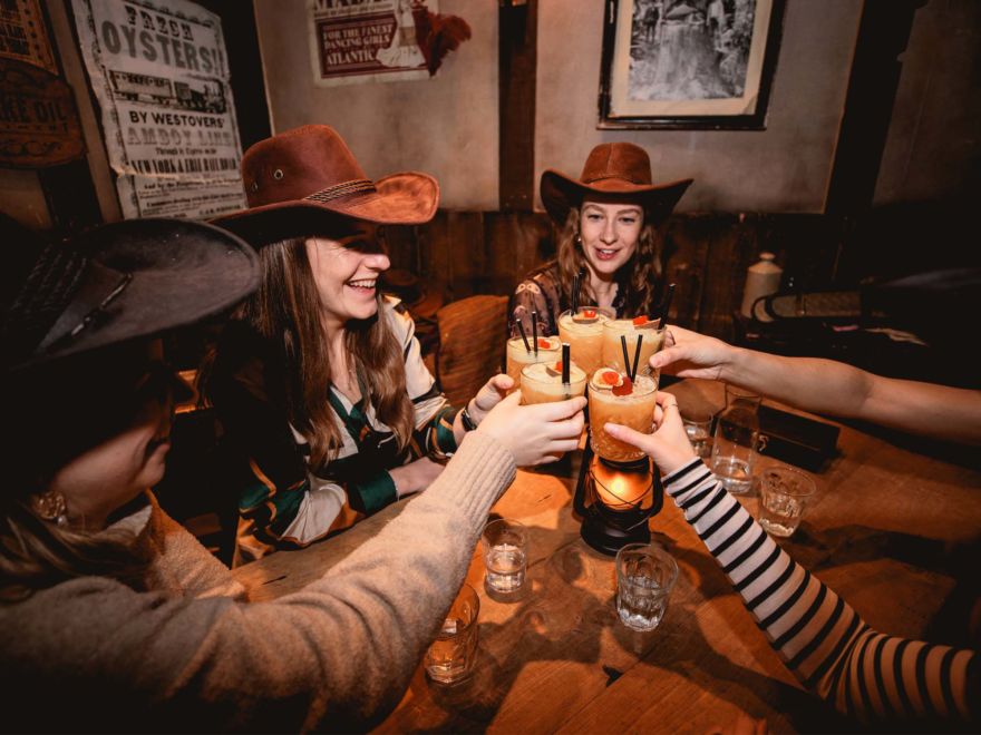 Moonshine Saloon