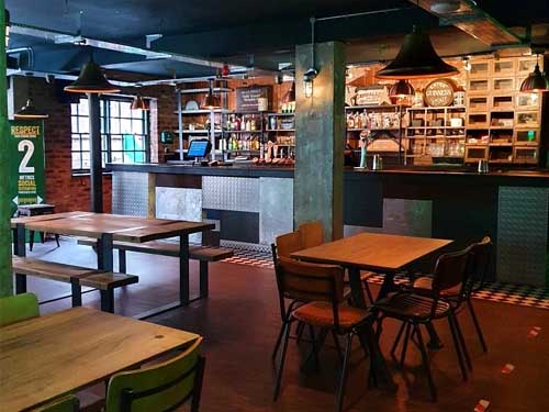 McCooley’s Liverpool – Irish bar with live music, sport and big groups
